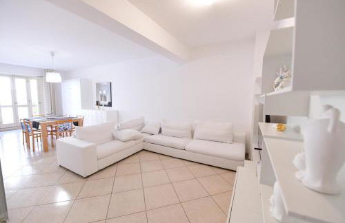 Home & Corso Elegant City Stay Avellino -Casa Vacanza con Terrazza Privata - Foto 1