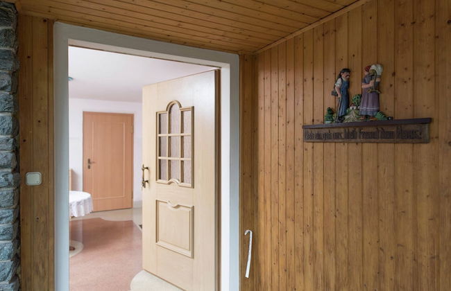 Holiday Homes for two People, With a Swimming Pool, in the Ore Mountains - Foto 3