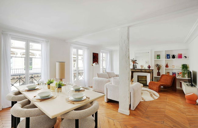 Elegant Apartment - 2br/4p - Near Invalides - Photo 1