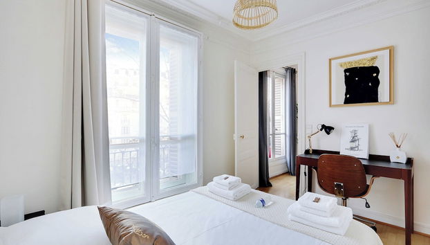 Experience the Parisian Lifestyle: 2BR Near Porte Maillot - Foto 4, Habitación