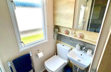 The Driftwood Den - Photo 17