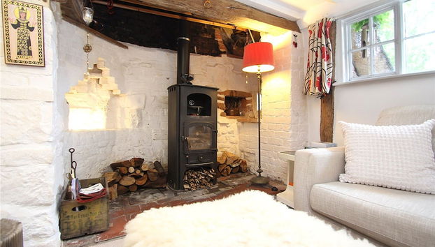 Grade II Listed Quaint Cottage in Berkswell - Foto 4, Habitación