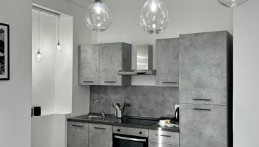 De Mio's Apartment - Photo 2