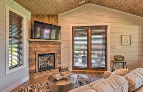 Hike, Ski and More! Pet-Friendly Home in Glenville - Foto 4