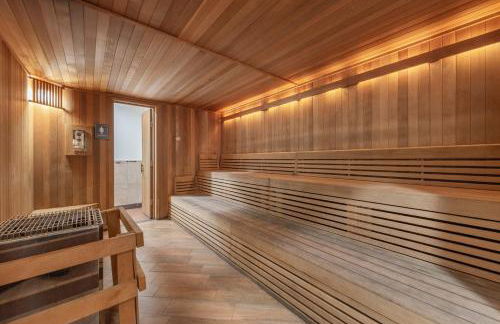 VIP Lakefront Condo Amazing Views Pool Pickleball Excellent Location Balcony BBQ - Foto 21