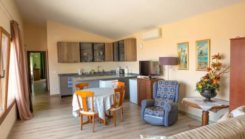 La AMISTAD Apartamento en Chalet con piscina compartida - Foto 3