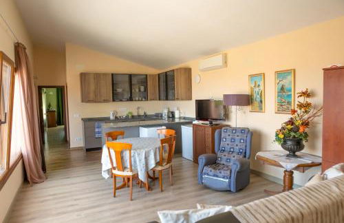 La AMISTAD Apartamento en Chalet con piscina compartida - Foto 3