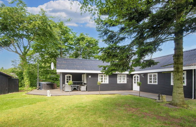 6 Person Holiday Home in Thyholm - Foto 32