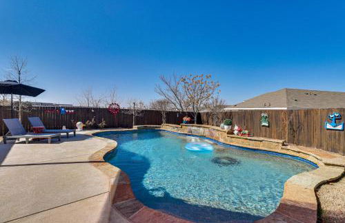 Pool and Hot Tub! Dog-Friendly AwaySis in SE Austin - Foto 1