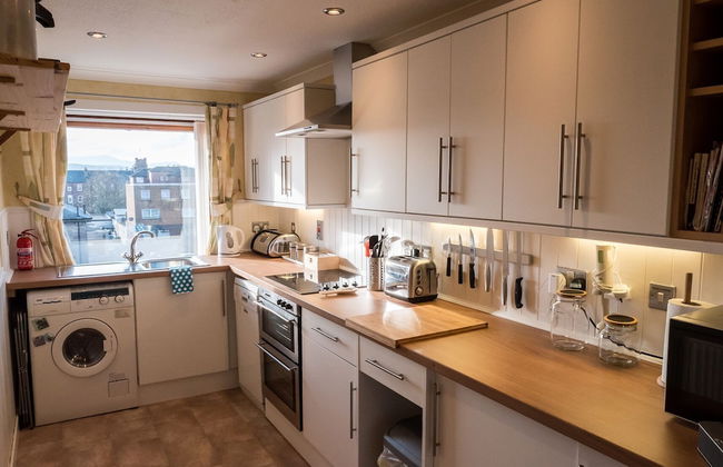 The Flat in the Square - Photo 4