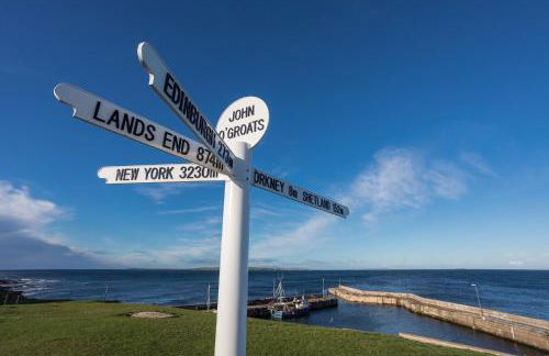 Short Walk to the Beach - 2 Guests - Free Parking - Foto 9