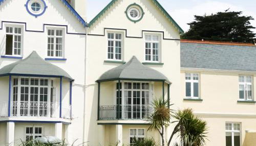 The Captains House - Photo 1