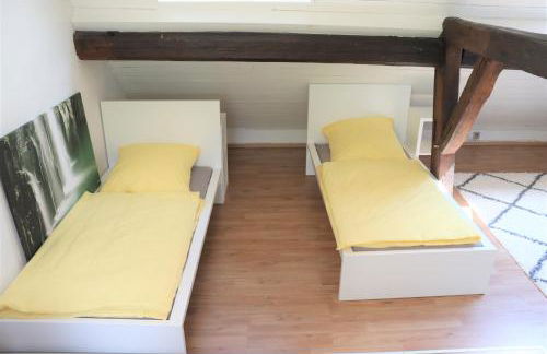 Fereinwohnnung, Ferienhaus, Bauernhaus - 2 kostelnlose Parkplätze - Wifi - schöner Innenhof - 5min bis Saarlouis Innenstadt - Foto 10