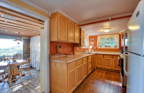 Mountain Cottage with Views Near Tail of the Dragon! - Foto 7