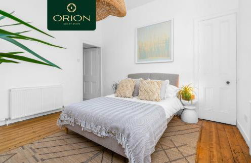 ORION SHORT STAYS is a Renewable Energy Specialist accommodation Provider based in Dundee, We have many properties available for large groups, ASK us for more details and for Custom Quotes, Many properties close to the PORTs and for Large Teams of 100 - Foto 6