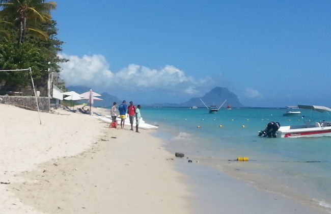 Sunset Beach Apartment - Photo 1