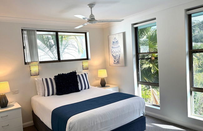 Smugglers on the Beach - Foto 14