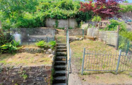 Bramble Cottage In The Wonderful Rhondda Valley by STAE-Homes - Foto 28