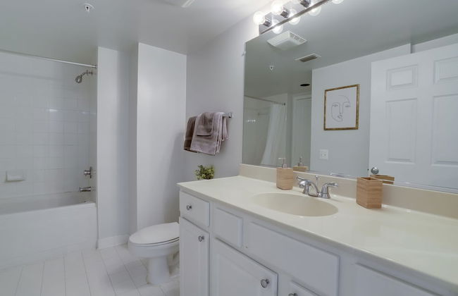 Cozy 1 Bedroom Condo at Ballston - Foto 14