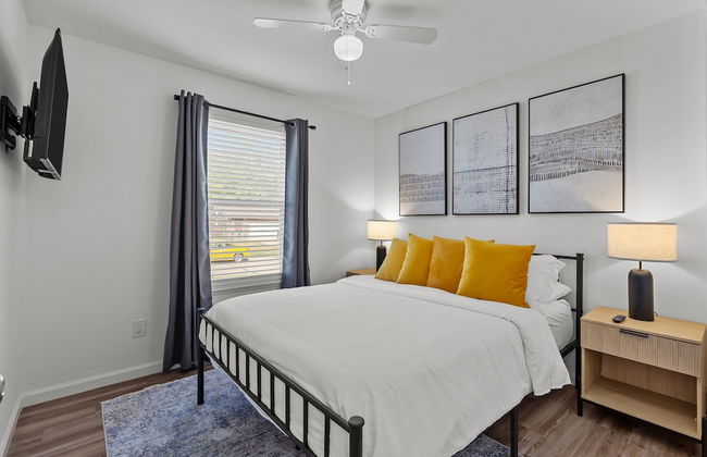 The Secret Sojourn | JZ Vacation Rentals - Photo 17