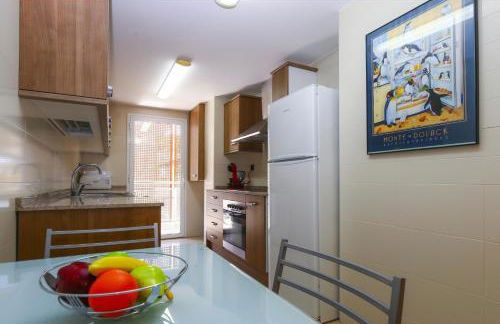 SOLIMAR 10 SALOU Solo FAMILIAS con Parking y piscina - Foto 7