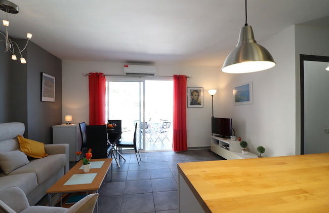 Apartment in Roses With Balcony - Photo 13