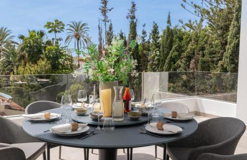 VACATION MARBELLA I Villa Marbesa White Pearl, Two Private Pools, 3min walk to the Beach, Fastest WiFi, Built in 2024 - Photo 29