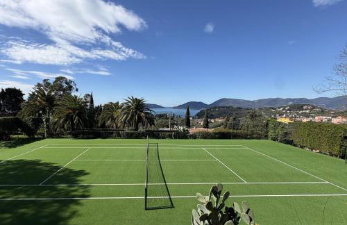 "The Ulivi" inside Le Agavi Private Park, shared Pool and Tennis 200m far, Sea View Apartment 2 AC BDR, 2BTH, parking next home and private garage in Lerici! Cooking Lesson and Wine Tasting - Foto 49