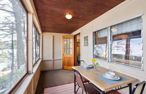 Squam Waterfront 2 bed rental (Suite 6) - Foto 5