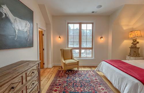 Stunning Luxury Ski-InSki-Out Home w Hot Tub - Foto 29