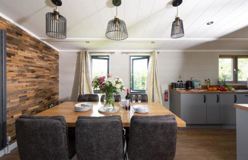 Primrose Lodge, 25 Roadford Lake Lodges - Photo 12