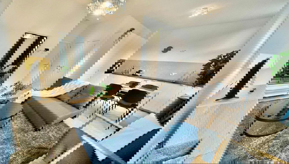 Luxury Dlx 1BR Near Fashion District by Oneluxstay - Photo 1, Chambre