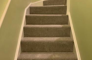 Glastonbury town centre modern apartment - Photo 9