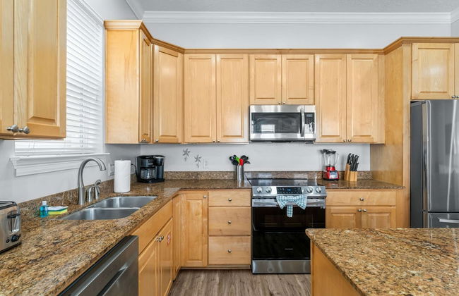 Palm Breeze Retreat Sleeps 10! - Foto 8