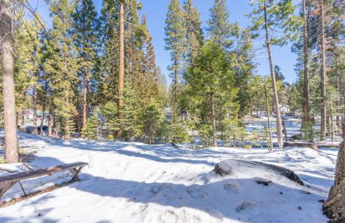 Rustic Knotty Pine - Minutes to the Water! - Photo 48