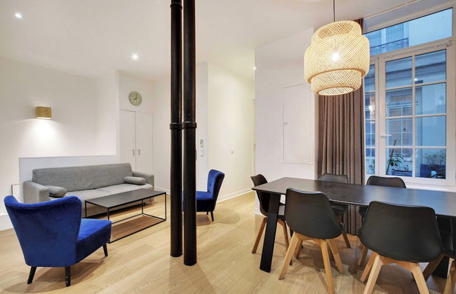 Elegant Apartment - 2bd/6p - Hotel de Ville - Photo 12