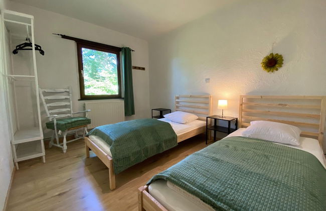 Charming Holiday Home With Garden - Photo 3