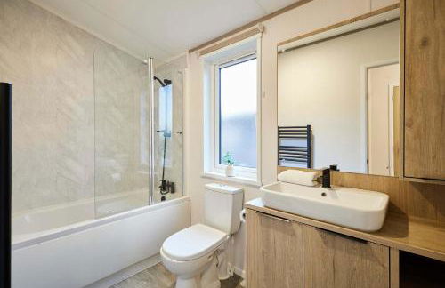 Loki's Retreat Lodge with Hot Tub - Foto 16