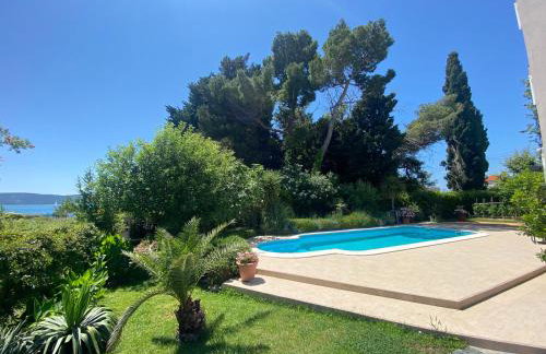 Villa Flora - Foto 2