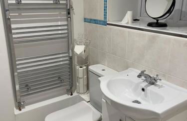 Wisteria Barn hot tub holidays in the Cotswolds - Foto 26