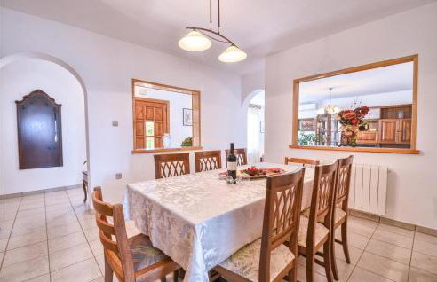 Stunning Home In Labin With Wifi - Photo 11