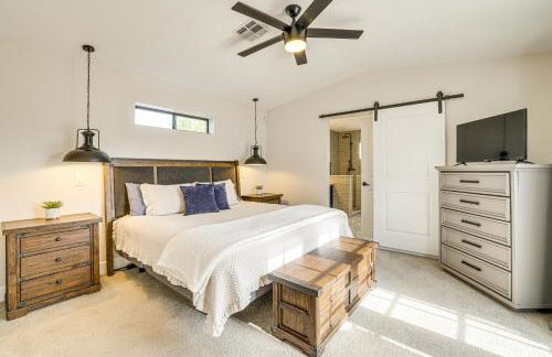 1 Mi to Grand Ave Modern Home with Spacious Yard! - Foto 9