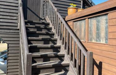 The Lodge - Photo 10