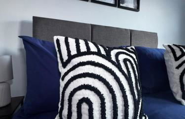 Oakleigh Way, Carlisle - 2 Bedroom, sleeps 4, Fully furnished - Photo 13