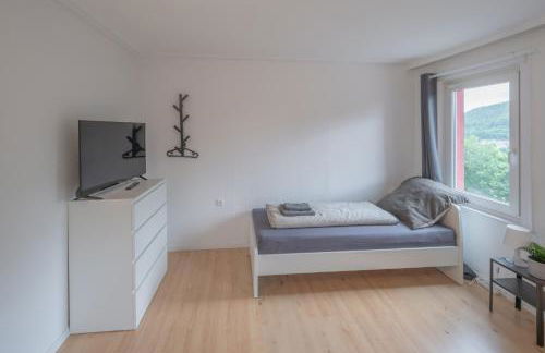 WORK&SLEEP - moderne Apartments mit Einzelbetten, TV, WLAN, Bettwäsche und Handtücher - Foto 11