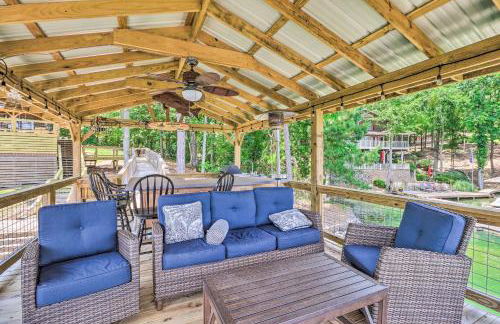 Lake Martin Cabin with Luxury Dock and Kayaks! - Foto 31