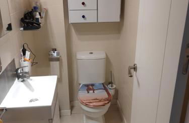 Habitacion doble en casa compartida con anfitriones - Foto 2