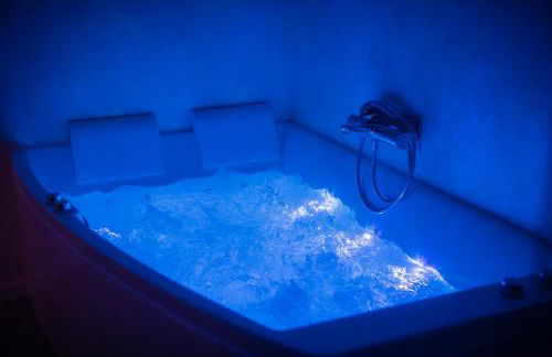 Netflix & sky jacuzzi - Foto 4