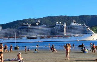 Ponta da Praia amplo 3dorm 3ban frente ao mar - Foto 54