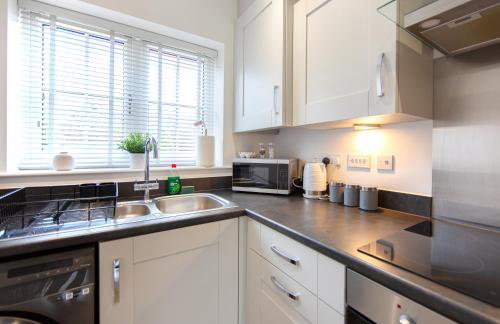 Stylish 2 Bedroom House - Village Location - Foto 18